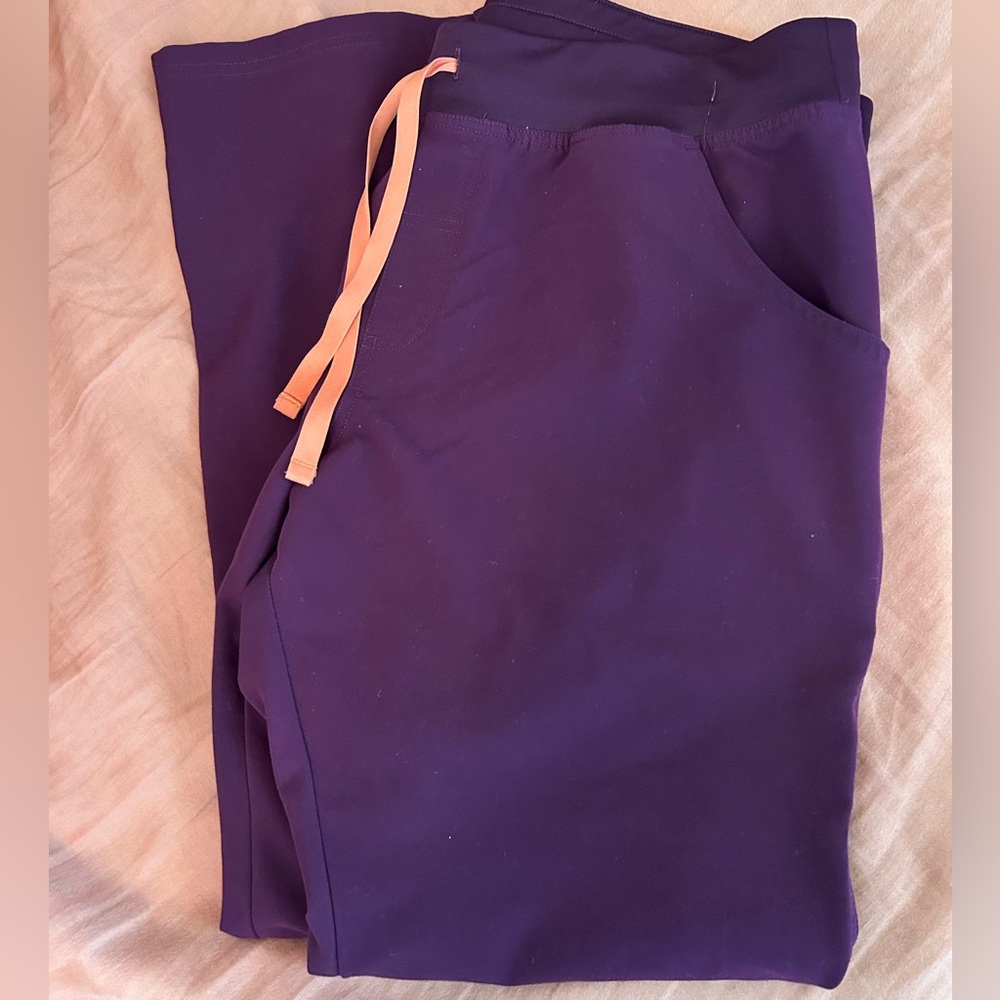 Figs Kade Cargo scrub pants deep purple (retired)